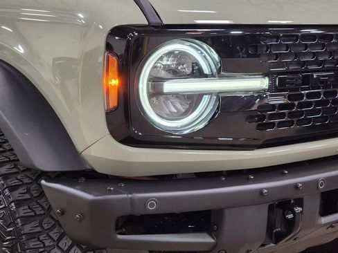 Used 2022 Ford Bronco Wildtrak AWD/4WD image 16