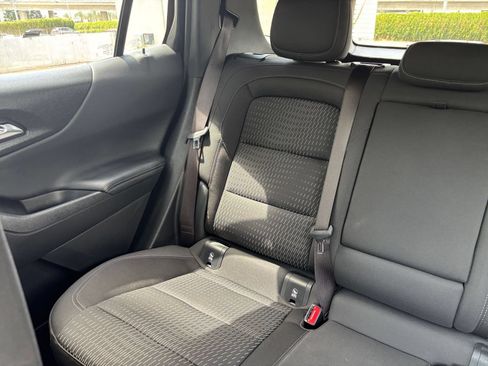 Used 2025 Chevrolet Equinox LT FWD image 40