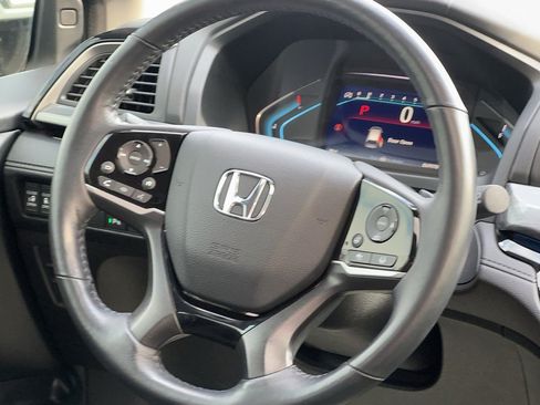 Used 2024 Honda Odyssey Elite image 16