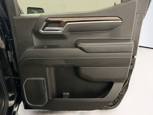 Used 2023 GMC Sierra 1500 Elevation image 31