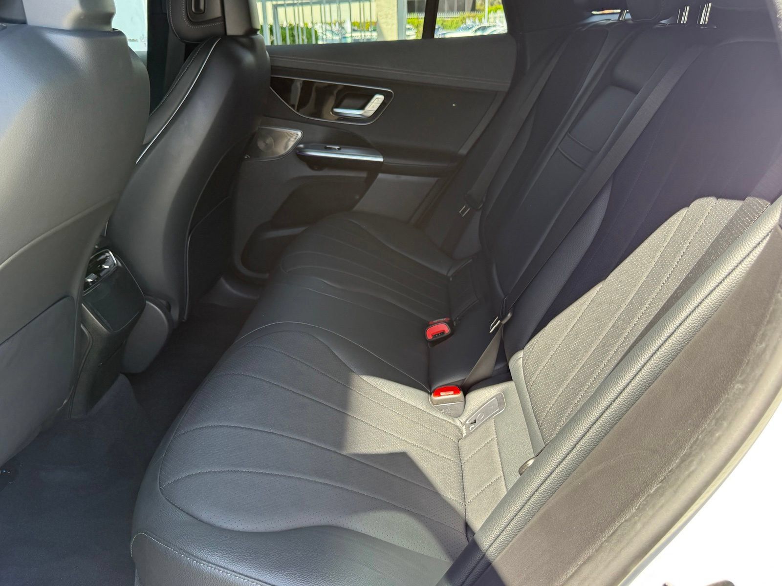 Used 2023 Mercedes-Benz EQE 350+ SUV w/ Exclusive Trim Package image 40