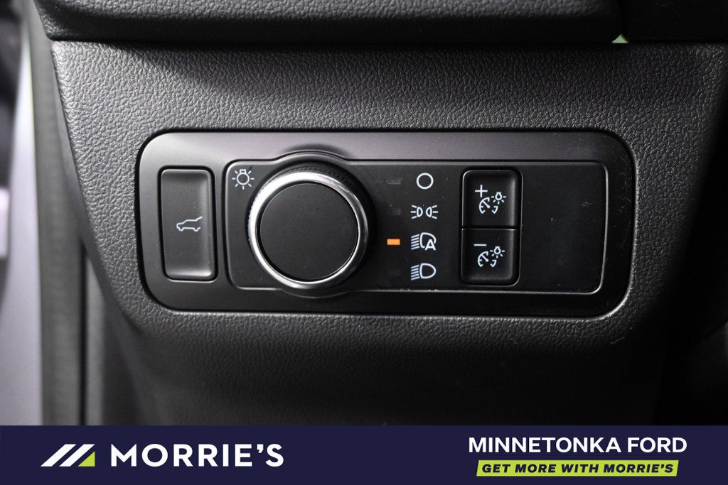 Used 2024 Ford Escape ST-Line w/ Tech Pack #1 AWD/4WD image 24