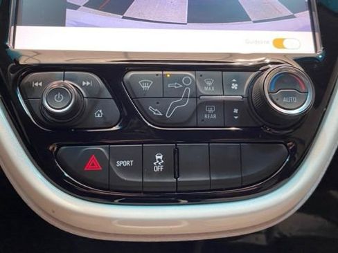 Used 2020 Chevrolet Bolt LT image 33