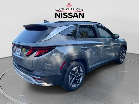 Used 2025 Hyundai Tucson SEL FWD image 6