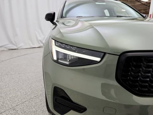 Certified 2024 Volvo XC40 B5 Core AWD/4WD image 27