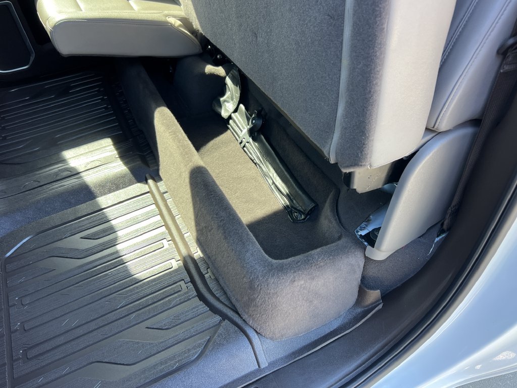 Used 2025 GMC Sierra 1500 SLT RWD image 19