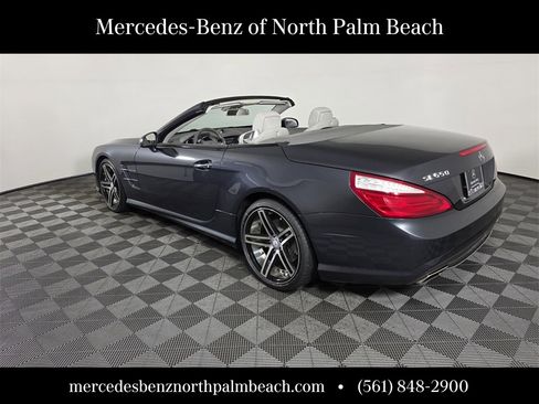 Used 2013 Mercedes-Benz SL 550 image 4