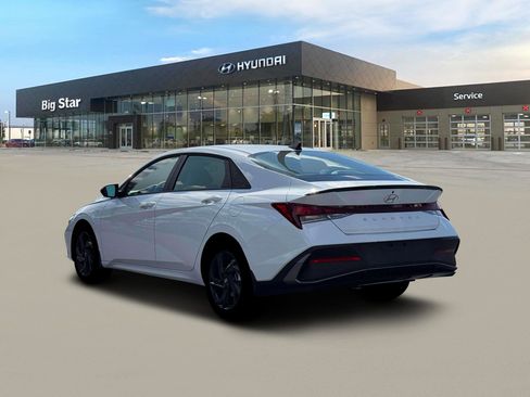 New 2026 Hyundai Elantra Sport image 5