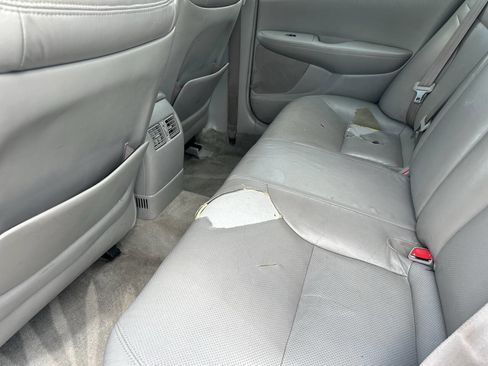 Used 2005 Lexus ES 330 image 4