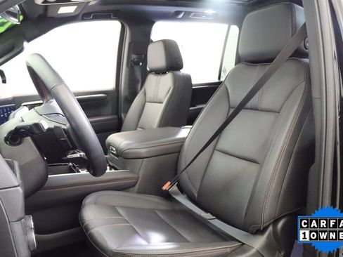 Used 2025 Chevrolet Suburban RST w/ Comfort Package AWD/4WD image 22