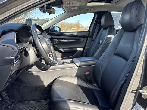 Used 2022 MAZDA MAZDA3 s image 22