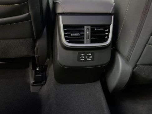 Used 2025 Subaru Outback Onyx Edition image 29