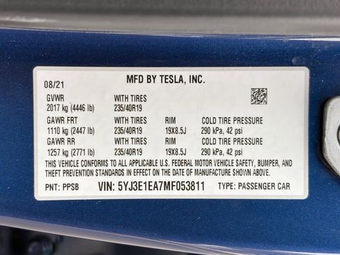 Used 2021 Tesla Model 3 Standard Range Plus image 29