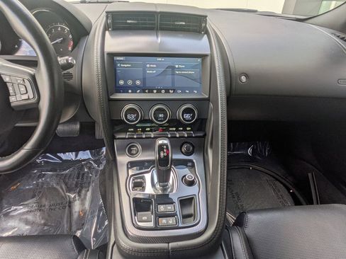 Used 2020 Jaguar F-TYPE R-Dynamic AWD/4WD image 17