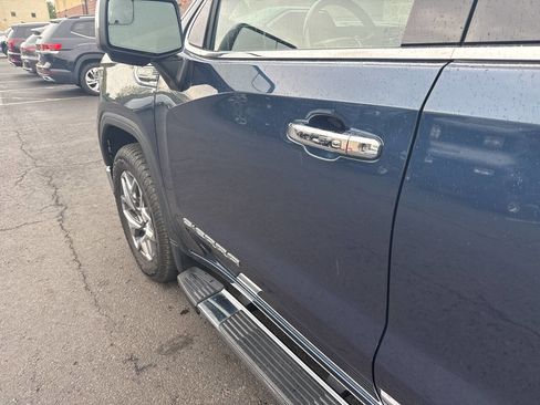Used 2022 GMC Sierra 1500 SLT w/ SLT Premium Package image 29