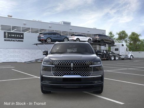 New 2026 Lincoln Navigator Reserve image 6