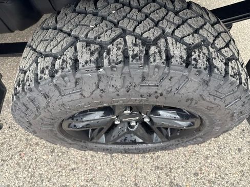 Used 2023 Chevrolet Silverado 1500 Custom Trail Boss AWD/4WD image 12