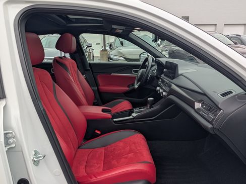 Used 2024 Acura Integra A-Spec image 10