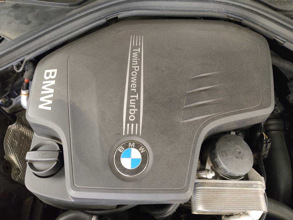 Used 2017 BMW 320i Sedan RWD image 30