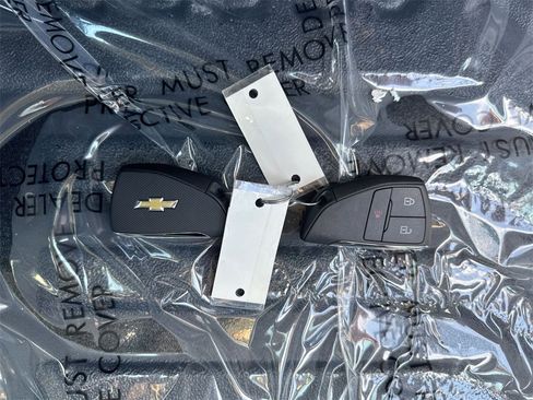 Used 2025 Chevrolet Silverado 1500 W/T image 35