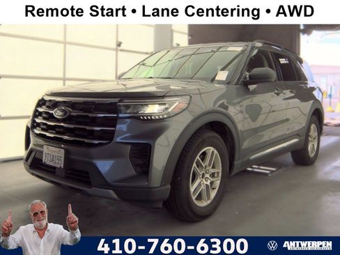 Used 2025 Ford Explorer Active AWD/4WD image 1