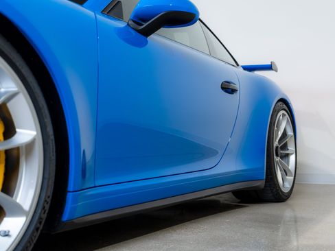 Used 2018 Porsche 911 GT3 RWD image 23
