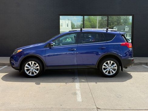 Used 2014 Toyota RAV4 Limited w/ Technology Package AWD/4WD image 19