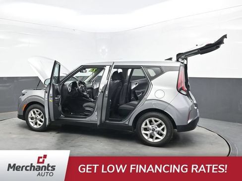 Used 2023 Kia Soul LX w/ Option Group 015 FWD image 55