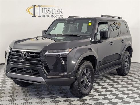 Used 2024 Lexus GX 550 image 4