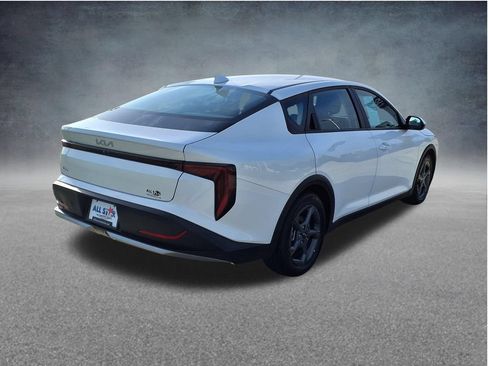Used 2025 Kia K4 FWD image 9