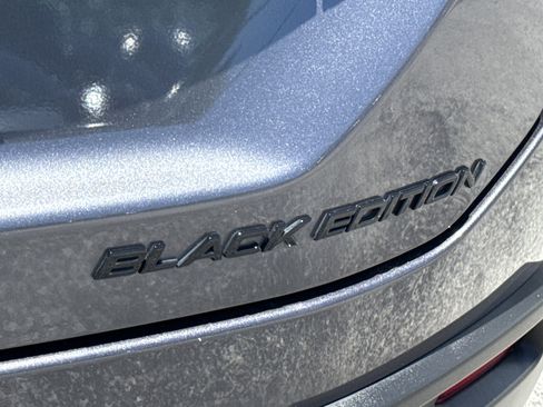 Certified 2025 Honda Pilot Black Edition image 19