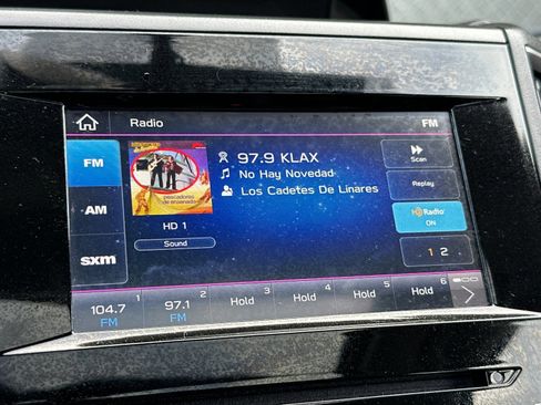 Used 2023 Subaru Crosstrek 2.0i Premium image 19