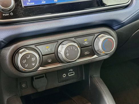 Used 2024 Nissan Versa SV w/ Trunk Package FWD image 23
