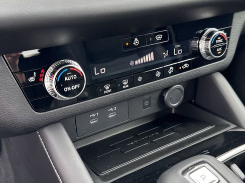 New 2026 Mitsubishi Outlander SE AWD/4WD image 18