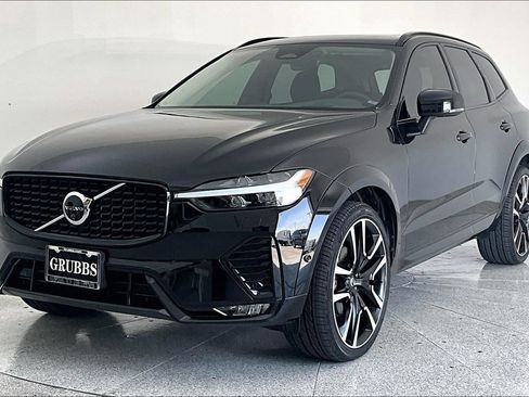 Certified 2024 Volvo XC60 B5 Ultimate w/ Protection Package Premier AWD/4WD image 14