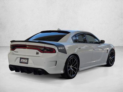 Used 2018 Dodge Charger R/T Scat Pack image 5