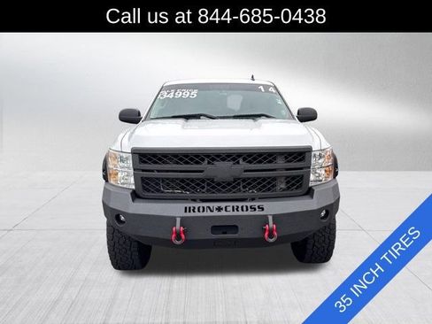 Used 2014 Chevrolet Silverado 2500 LT AWD/4WD image 2
