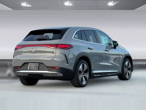 New 2026 Mercedes-Benz EQE 320 4MATIC SUV image 9
