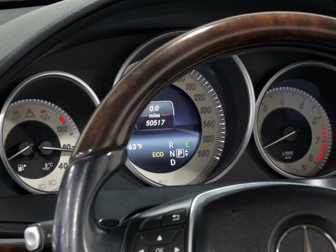 Used 2014 Mercedes-Benz E 550 Cabriolet image 16