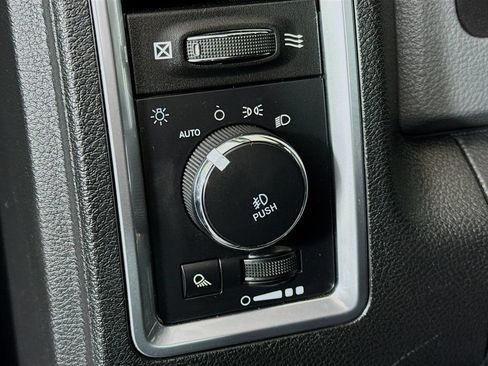 Used 2018 RAM 1500 Big Horn AWD/4WD image 10