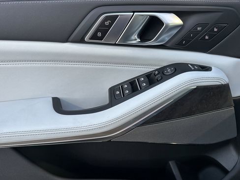 New 2026 BMW X5 xDrive40i w/ M Sport Package image 8