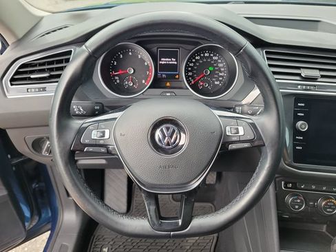 Used 2019 Volkswagen Tiguan SE w/ Panoramic Sunroof Package AWD/4WD image 24
