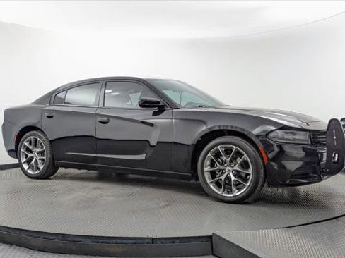 Used 2021 Dodge Charger SXT w/ Plus Group RWD image 11