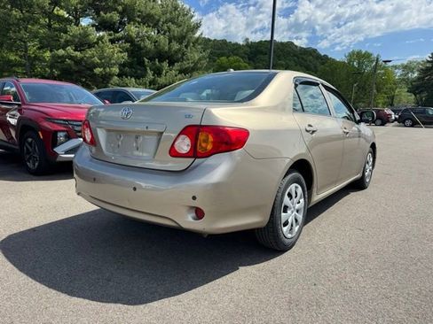 Used 2009 Toyota Corolla LE FWD image 5
