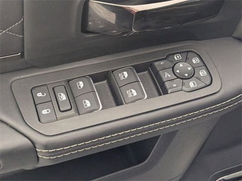 Used 2025 RAM 3500 Limited image 12