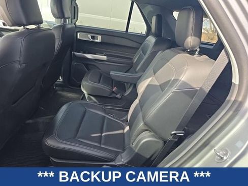 Used 2023 Ford Explorer XLT w/ Equipment Group 202A image 4