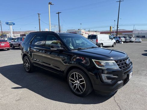 Used 2016 Ford Explorer Sport w/ Equipment Group 401A AWD/4WD image 3