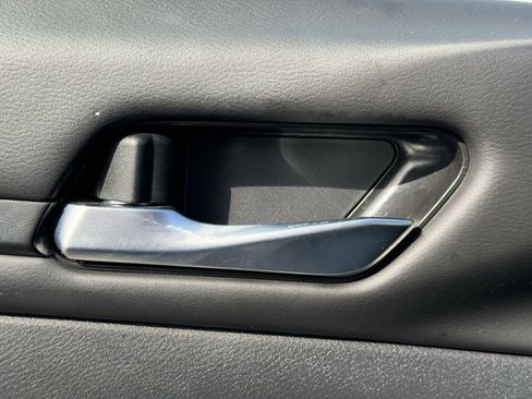 Used 2024 Nissan Altima 2.5 SV image 21