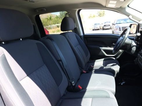 Used 2023 Nissan Titan SV image 20