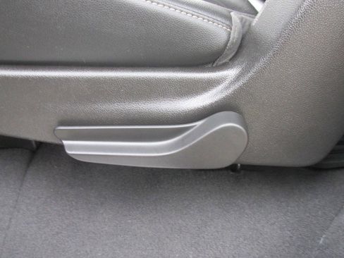 Used 2019 GMC Yukon XL SLT w/ Premium Edition image 74